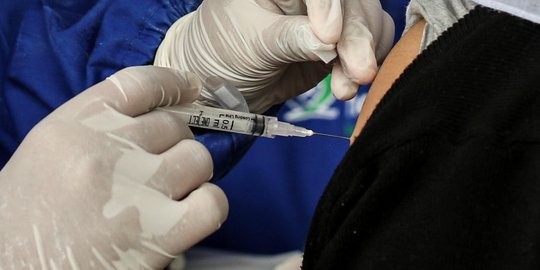 Kapolda Jabar Mengaku Permintaan Vaksinasi Covid-19 dari Ponpes Tinggi