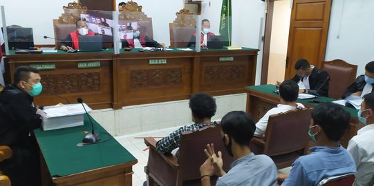 Empat Terdakwa Kebakaran Gedung Kejagung Divonis Satu Tahun Penjara