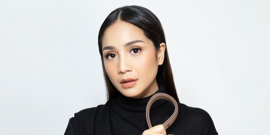 Nagita Slavina Sumringah Anak Kedua Hidungnya Mancung: Yang Pertama Blesek - Vimarsana News