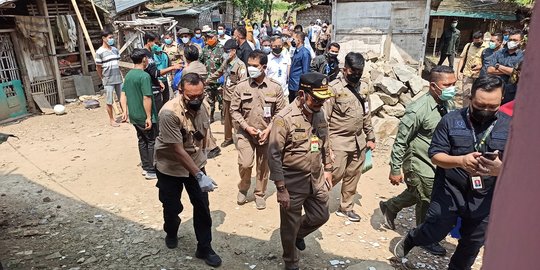 Puluhan Orang Berkerumun saat Mentan Tinjau Alat Pertanian di Serang