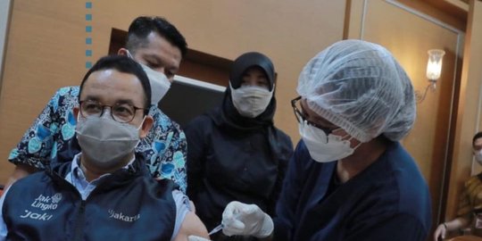 Anies Sebut Vaksinasi di DKI Sudah Menyasar 7,1 Juta Warga