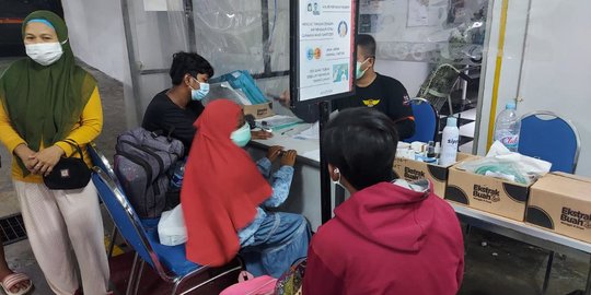 Orang Tua Meninggal karena Covid-19, Begini Kisah 3 Bocah Yatim-Piatu di Surabaya