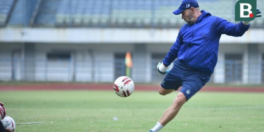Liga 1 Belum Jelas, Pelatih Kiper Persib Bocorkan Trik Jaga Kondisi dan Motivasi Para Penjaga Gawang - Vimarsana News