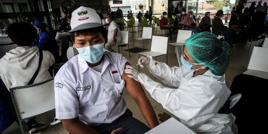 134 Ribu Siswa SMP di Kota Bekasi Disuntik Vaksin Sinovac Mulai Awal Agustus