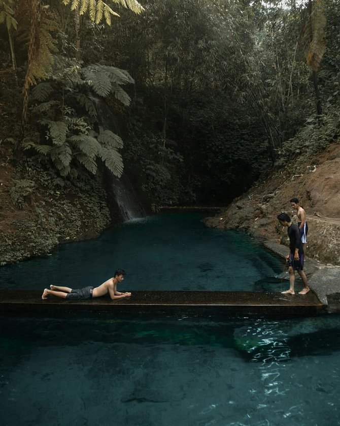 curug cipeteuy majalengka