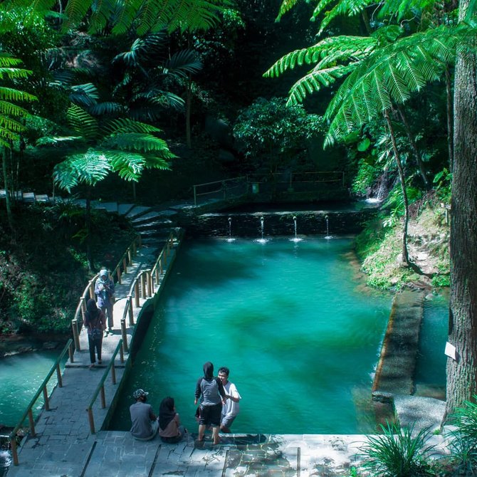 curug cipeteuy majalengka