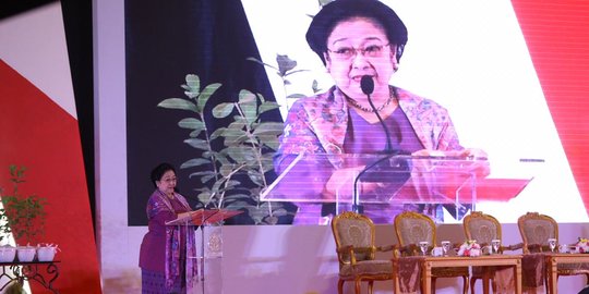 Megawati Soekarnoputri: Daerah Saya Lihat Sangat Lambat Tangani Bencana