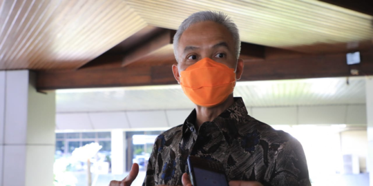 Ganjar Apresiasi Mahasiswa Terjun Langsung Bantu Penanganan Covid-19 - Vimarsana News