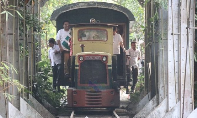 kereta api hutan jati cepu