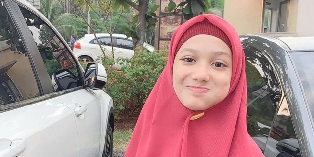 4 Potret Eisha Bachmid, Anak Lyra Virna yang Baru Masuk Pesantren