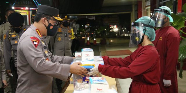 Kapolri: Vaksin Multak Dilakukan untuk Mencapai Herd Immunity