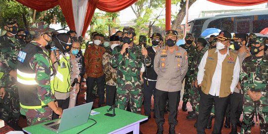 Ditemani Ketua Satgas, Panglima TNI Tinjau Penanganan Covid-19 di Malang