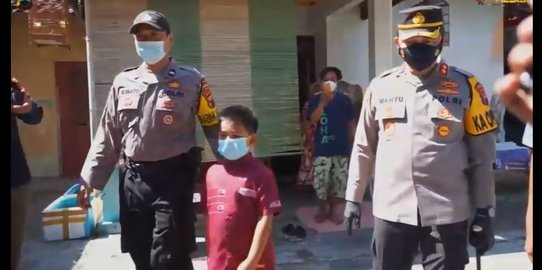 Kedua Orang Tua Meninggal Dunia, Bocah Ini Diangkat Jadi Anak Asuh Polres Sukoharjo