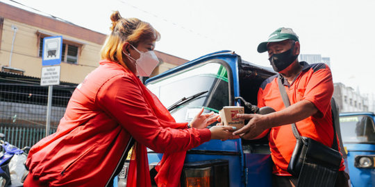 Bantu Warga Terdampak Pandemi, PSI Gelar Program Rice Box Solidaritas Kemerdekaan