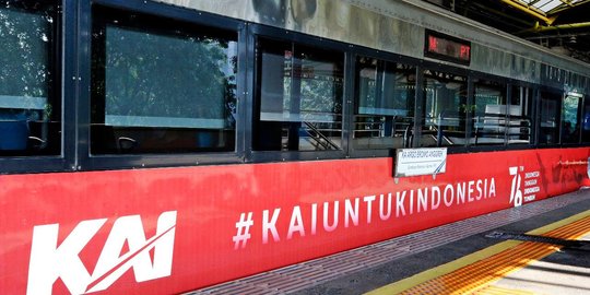 Bikin Takjub, Begini Tampilan Kereta Api di Surabaya ...