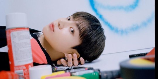 Jungkook BTS Dikerjai Jimin, Sudah Berpose Malah Tak Difoto