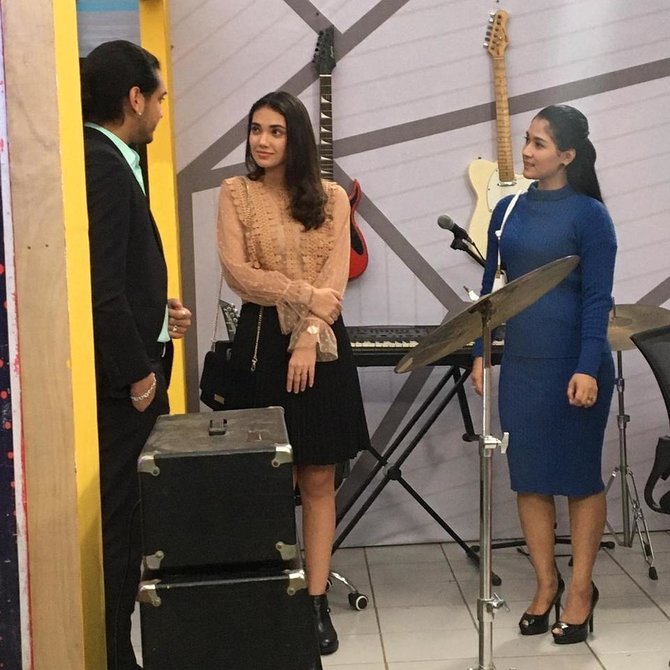 jadi bunga di love story the series ini potret haico vdv di balik layar