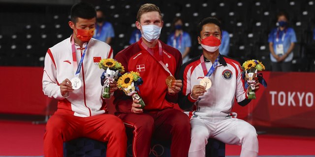 Jokowi Beri Selamat untuk Ginting Usai Raih Medali Perunggu di Olimpiade Tokyo 2020