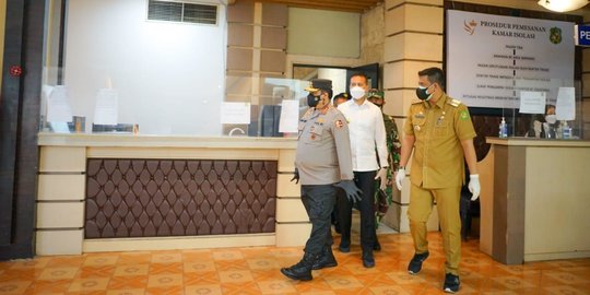 Bobby Nasution & Wakapolri Tinjau Lokasi Isolasi Terpadu Bersama di Eks Hotel Soechi - Vimarsana News