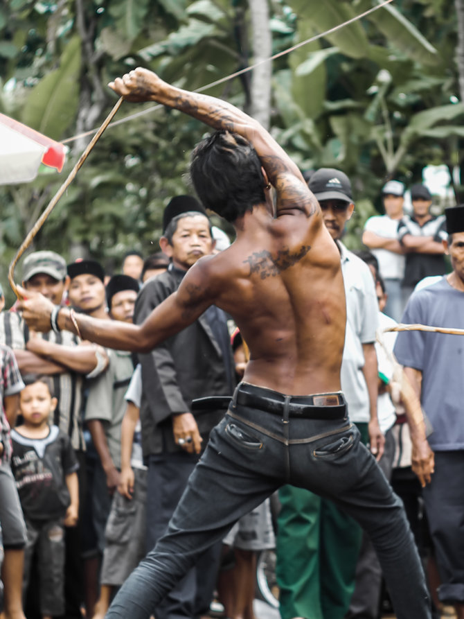 tradisi ojung bondowoso