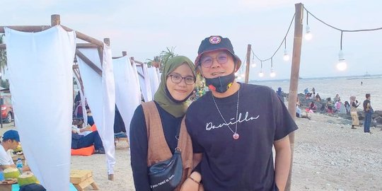 Jarang Tersorot, Ini 4 Potret Kebersamaan Andika Mahesa dan Calon Istri