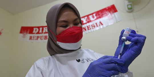 Nakes Kota Tangerang Disuntik Vaksin Dosis Ketiga Mulai Hari Ini