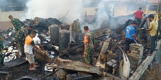 Gudang Alat Bekas dan Arsip RSUD Sumba Timur Terbakar