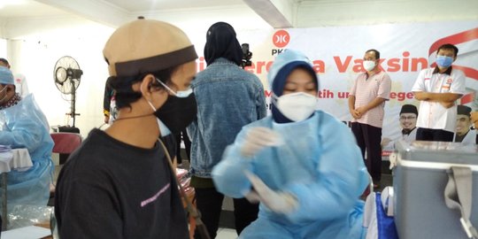 Tak Antivaksin, PKS Yogyakarta Gelar Vaksinasi Massal Covid-19