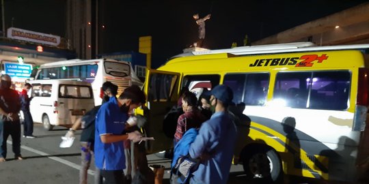 Panglima TNI dan Kapolri Diminta Tindak Tegas Aparat Beking Travel Gelap - Vimarsana News