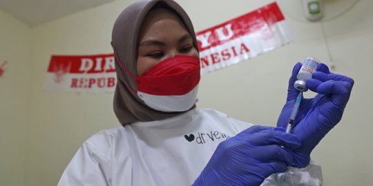 Satgas akan Mulai Vaksinasi Covid-19 Ketiga Untuk 46.000 Nakes di Aceh