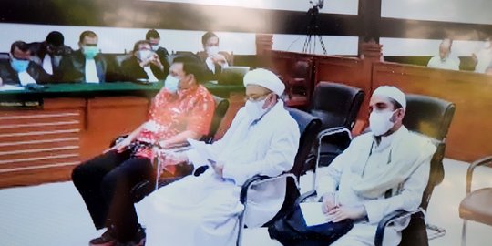 Dikabarkan Bebas, Pengacara Prediksi Rizieq Syihab Tetap Ditahan