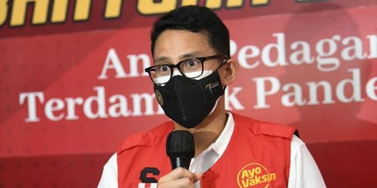 Sandiaga Uno Beri Beasiswa ke 1.000 Anak Pedagang Terdampak PPKM Level 4