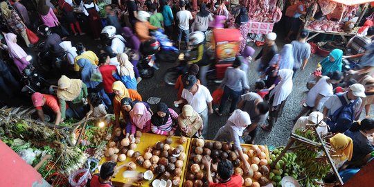 Survei: Publik Nilai Pemda Kurang Bantu Warga Hadapi Covid-19 6 Bulan Terakhir