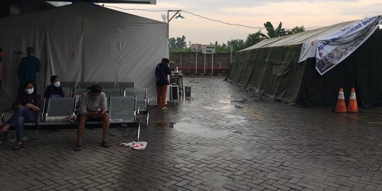 Ruang untuk Pasien Covid-19 Penuh, RS di Medan Dirikan Tenda Darurat