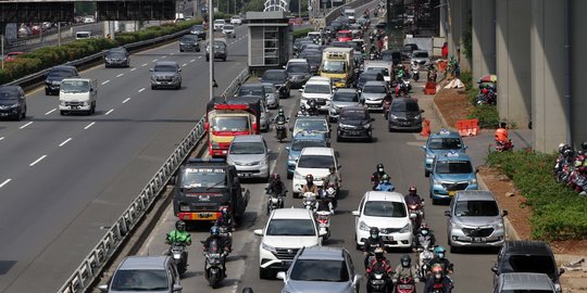 Menengok Perkembangan Kasus Covid-19 di Tanah Air Jelang PPKM Level 4 Berakhir