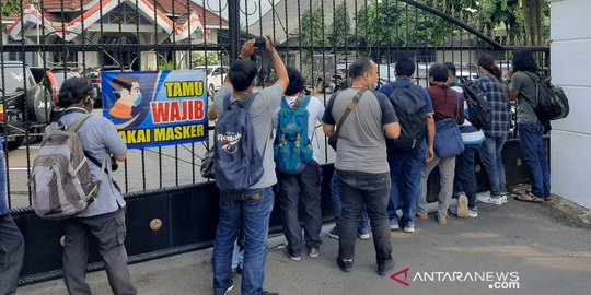 KPK juga Geledah Rumah Pribadi Bupati Banjarnegara