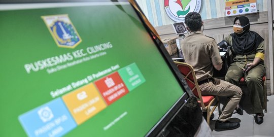 Vaksinasi Dosis Ketiga untuk Tenaga Kesehatan