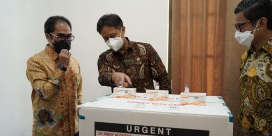 Pemerintah Percepat Vaksinasi Covid-19 Daerah PPKM Level 4 di Luar Jawa-Bali