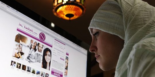 Fenomena Kegiatan Dakwah Perempuan di Ranah Online