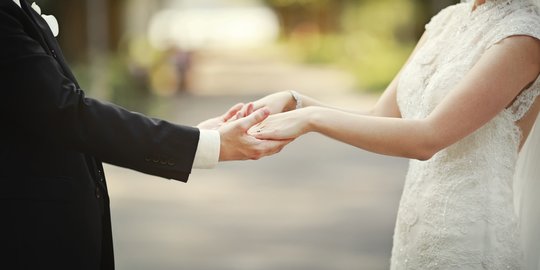 Dihadiri Ratusan Orang, Ini 3 Fakta Resepsi Pernikahan Anggota DPR RI di Solo