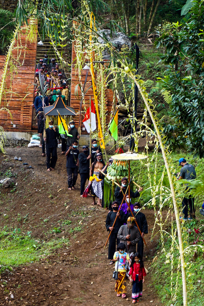 tari jathilan sudo molo