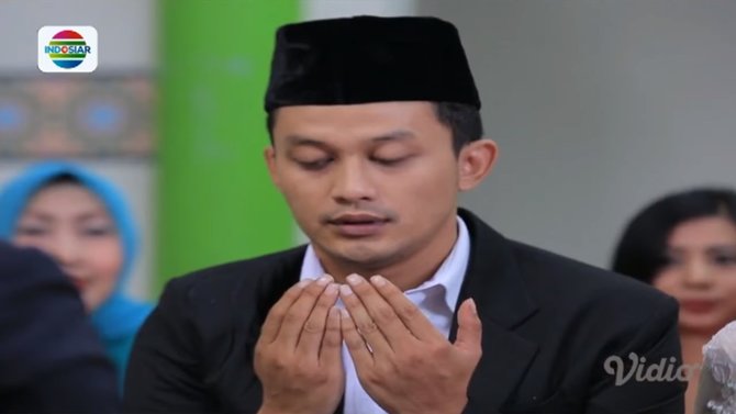 sering berperan antagonis intip momen adhi pawitra saat berperan di kisah nyata spesial