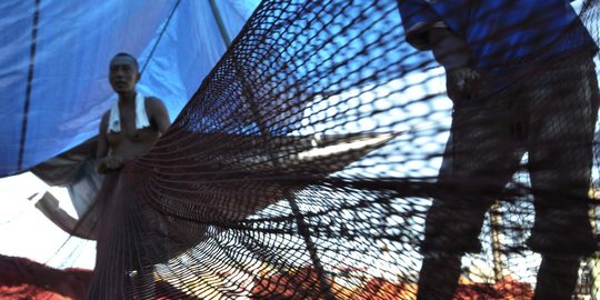 Tak Boleh Beroperasi di Indonesia, Alat Tangkap Cantrang Dimusnahkan