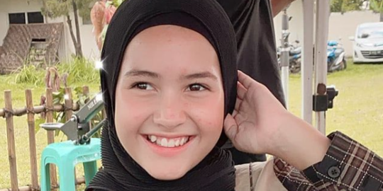 Main Sinetron Dari Jendela SMP, Intip Pesona Sandrinna Michelle saat Kenakan Hijab