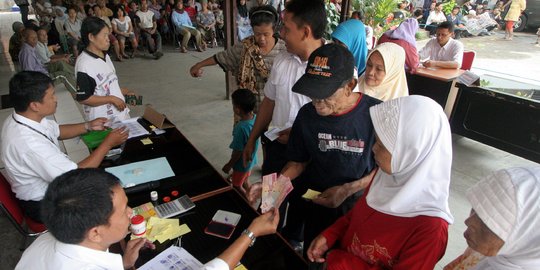 Pandemi Berkepanjangan, Pemerintah Bakal Terus Salurkan Bansos untuk Masyarakat