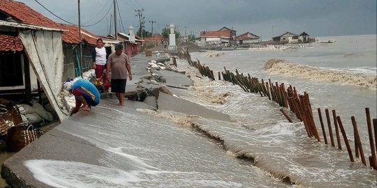 Pakar ITB: Manajemen Risiko Bencana Pesisir Belum Optimal Dilakukan Jakarta & Jateng