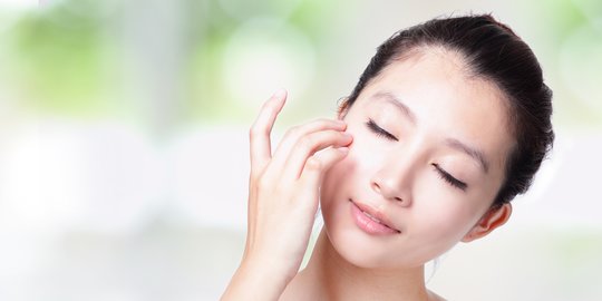 5 Tips Perawatan Wajah Bersih dan Sehat, Gunakan Sunscreen hingga Kelola Stres