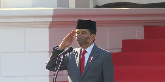 Presiden Jokowi Kukuhkan Pasukan Pengibar Bendera Pusaka 2021