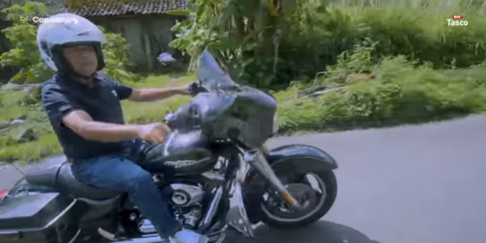 Pensiunan Guru Ini Bisa Beli Harley Davidson 