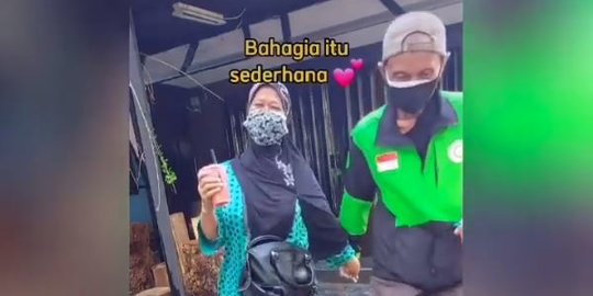 Viral Kisah Ojol Lansia Masih Mesra sama Istri, Sukses Bikin Iri Warganet